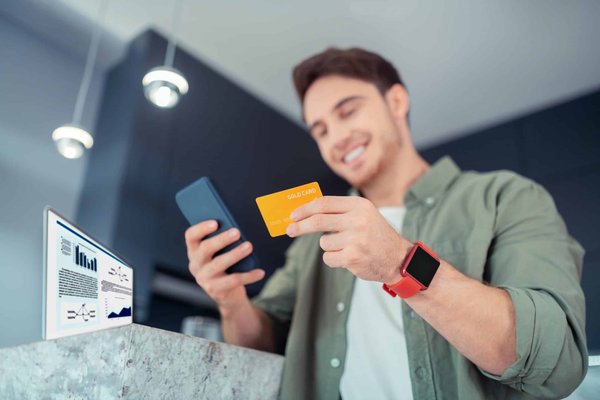 Comment profiter financièrement des banques en ligne ?